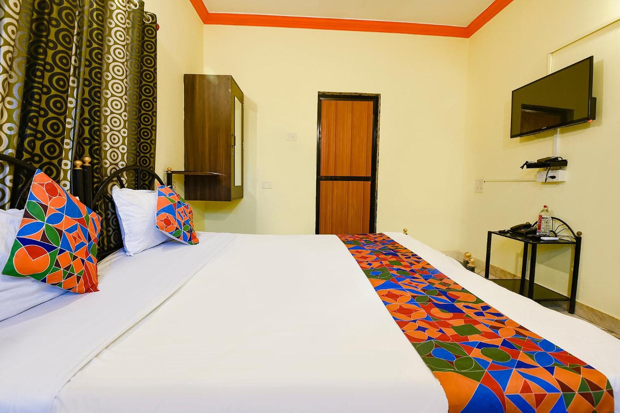 Fabhotel Joaquim Beachside Resort - Nr Tito'S Lane, Baga Beach Екстер'єр фото