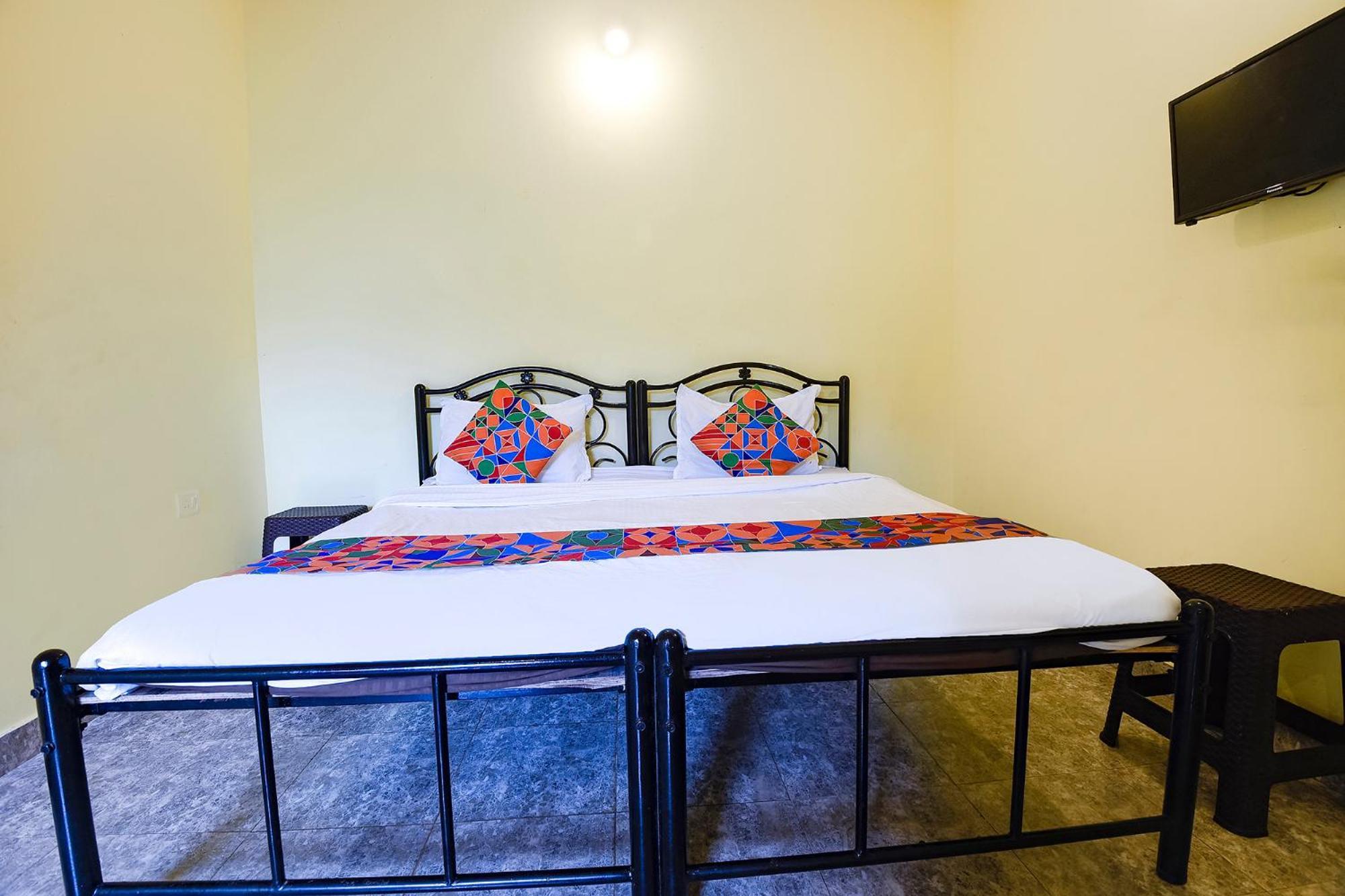 Fabhotel Joaquim Beachside Resort - Nr Tito'S Lane, Baga Beach Екстер'єр фото
